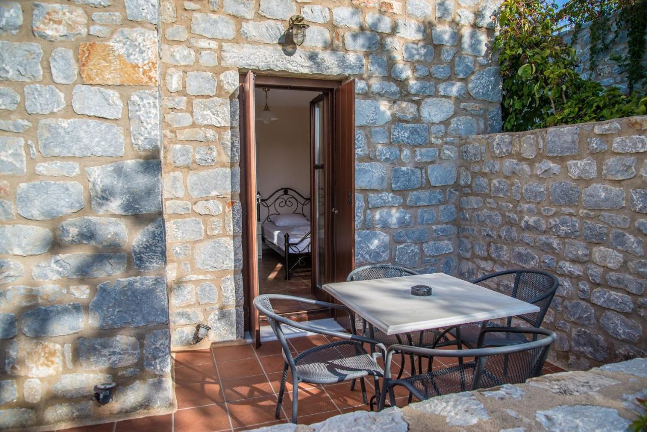 Ktima Petalea Villa Gythio Exterior photo